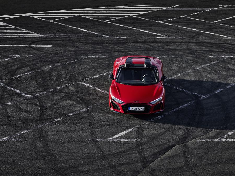  Audi R8 V10 RWD Spyder 2019 года  (WW) (фото 26 из 36)
